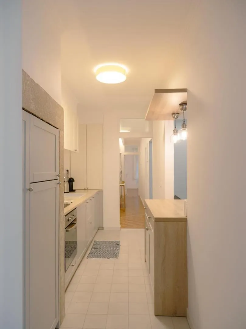 2Br With Large Private Terrace | By Airnest Apartment Lisbon 0*,